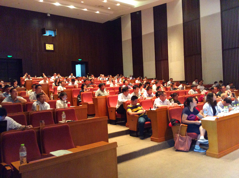 2014年9月15日人大律师学院讲课照片 031_副本.jpg