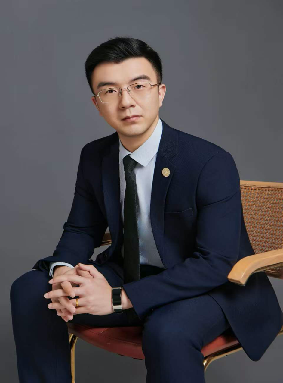 鲁鑫宇律师